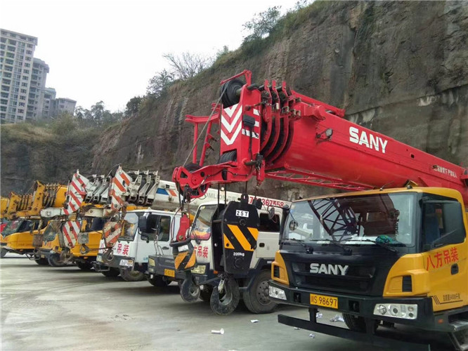 瓦房店市吊车出租按什么计费？台班费、单次费、里程费怎么算？